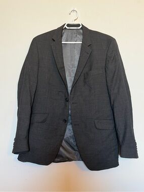 Men's Dark Gray Single-Breasted Two-Button Blazer
